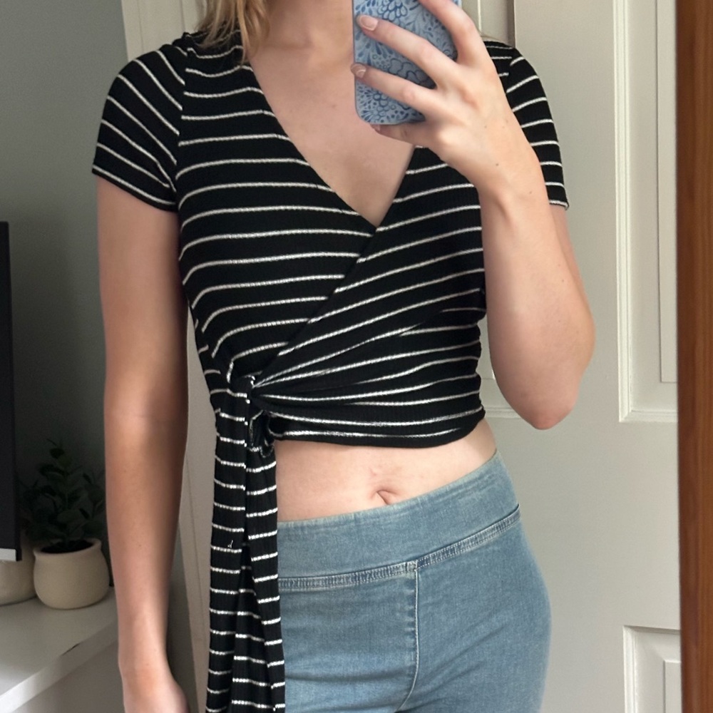 urban outfitters wrap top